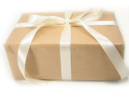 pakke med hvidt ba?nd.jpg